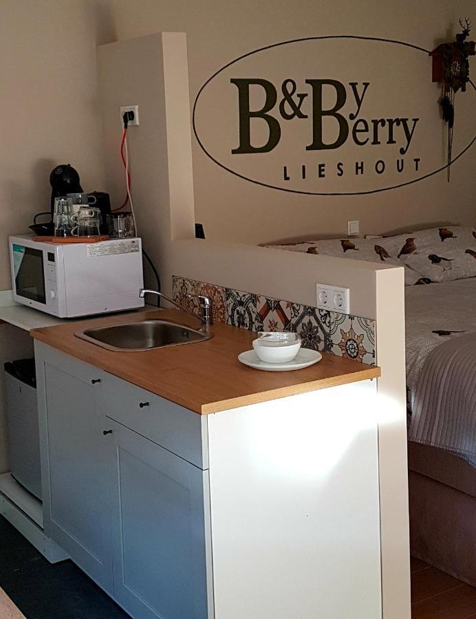 B&Bbyberry Lieshout エクステリア 写真